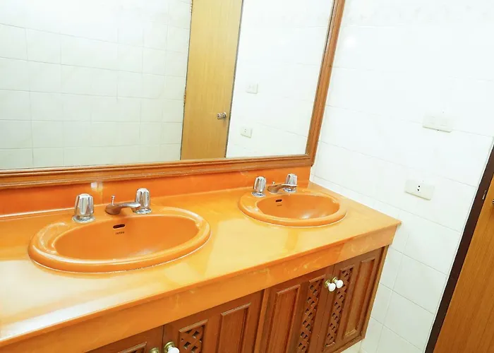 旅馆 Bangkok Hot Hostel *