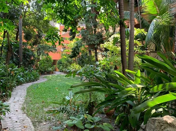 旅馆 Bangkok Hot Hostel *
